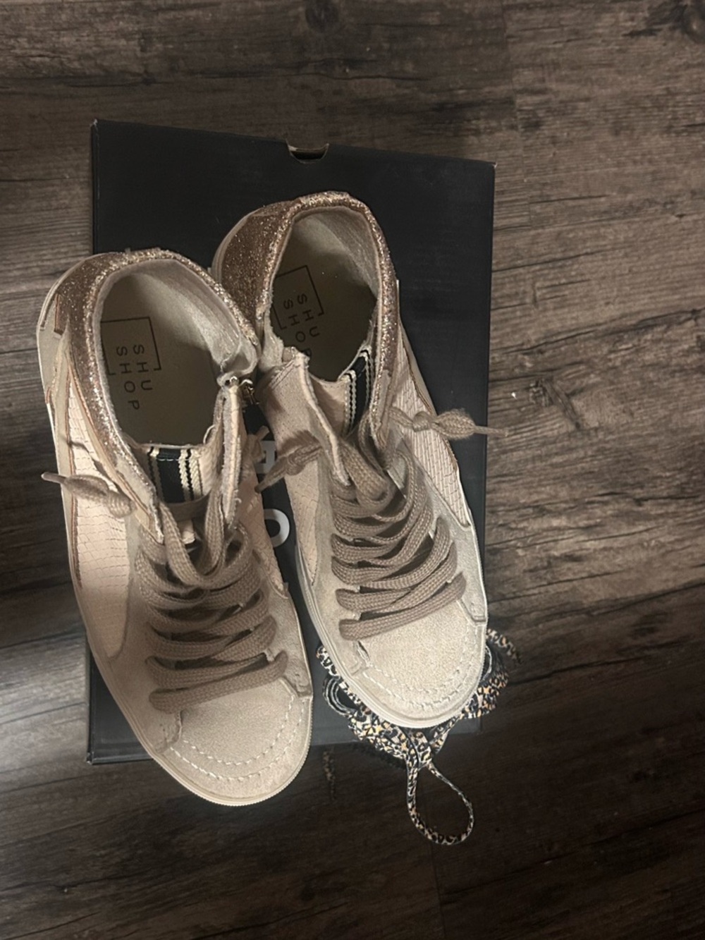 ShuShop Beige High-Top Women's Sneakers